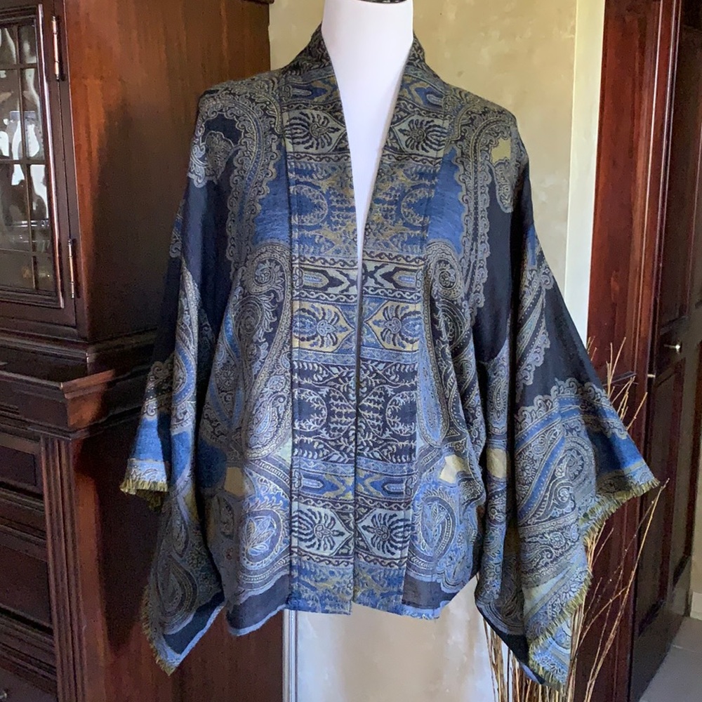 Smithsonian paisley print large sleeve kimono in black, blue, and gold